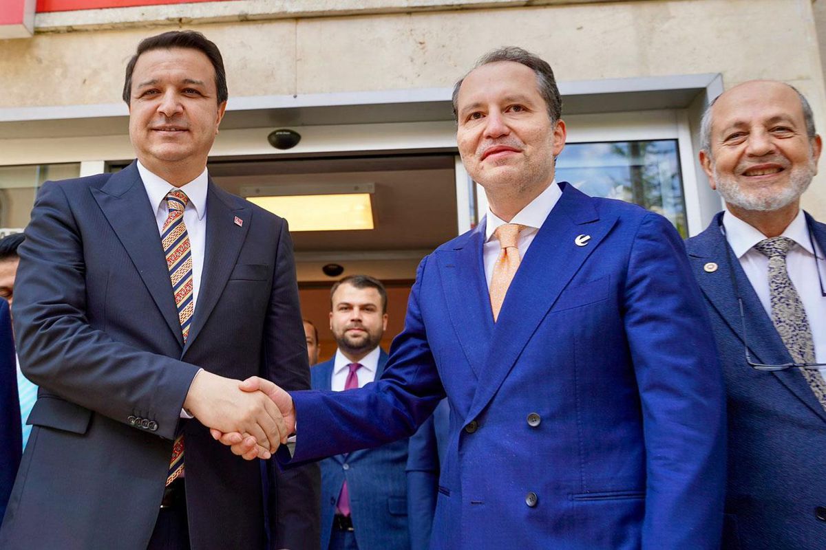 Muhalefette yeni ittifak trafiği: Fatih Erbakan, Mahmut Arıkan'ı ziyaret etti
