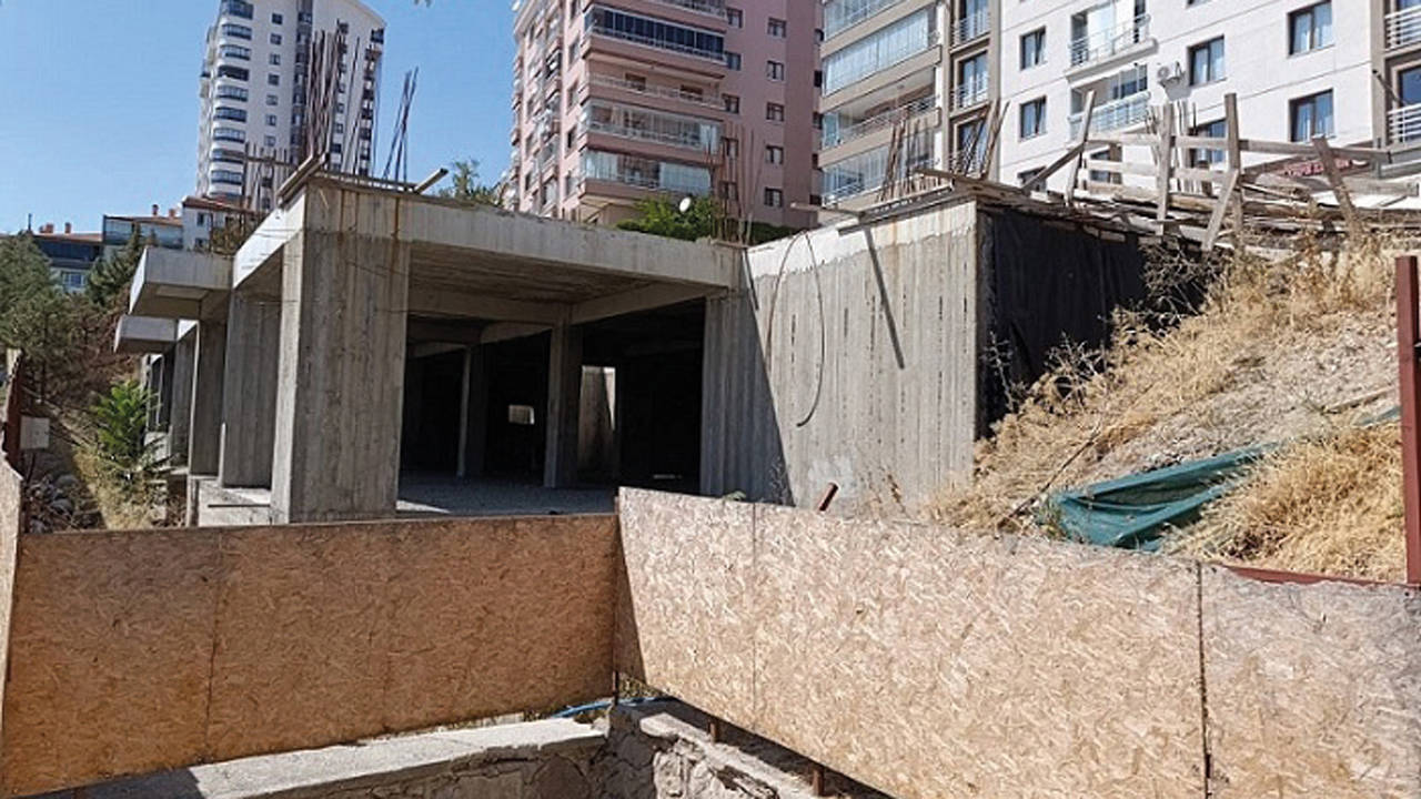 Özarslan'ın konak çıkmazı: Fatura ikiye katlandı