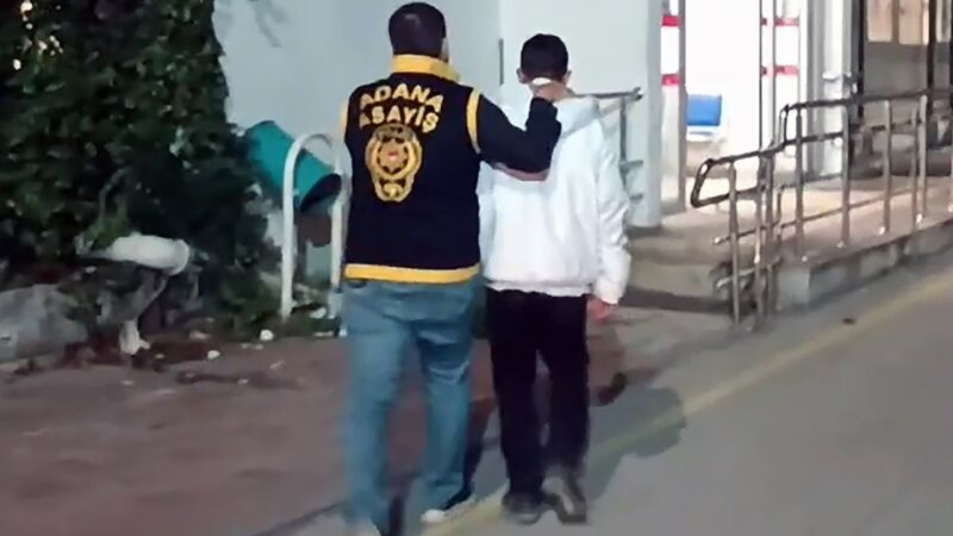 17 yaşındaki tetikçi tutuklandı