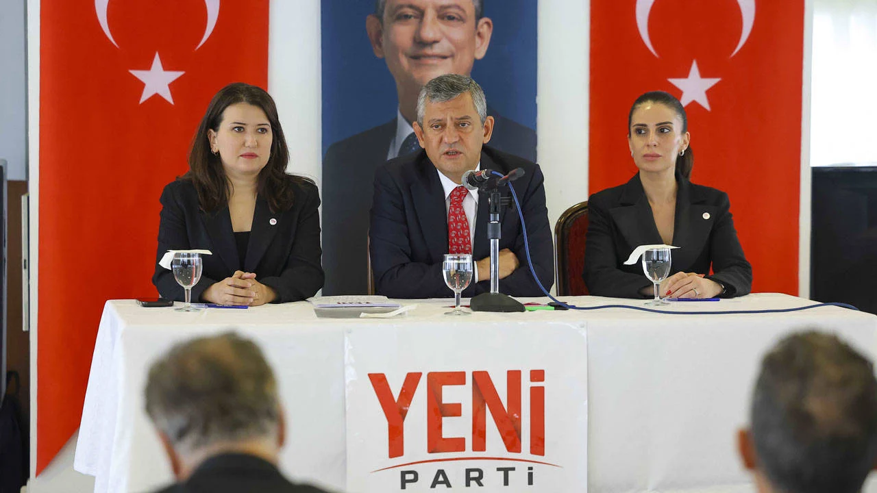YENİ Parti'de isim tartışmasına hukukçulardan bilimsel mütalaa: "İltibasa mahal veren bir durum yok"