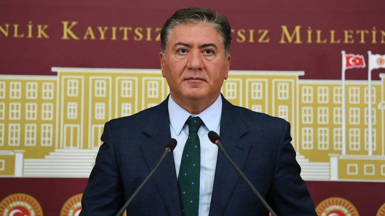 Murat Emir'den iktidara fon krizi tepkisi: "Bir tersane, bir damat, bir AKP'li ve 500 bin mağdur"