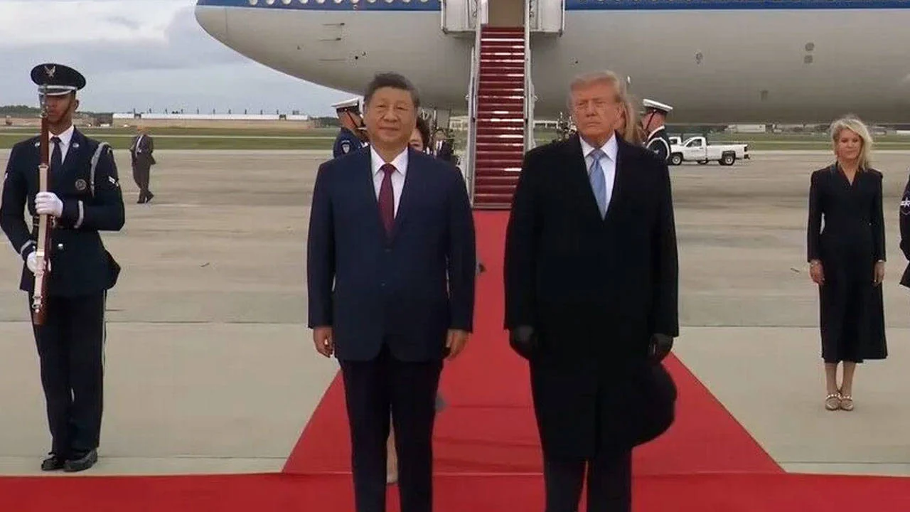 Çin Devlet Başkanı Şi 11 yıl sonra ABD’de: Trump ile kritik görüşme