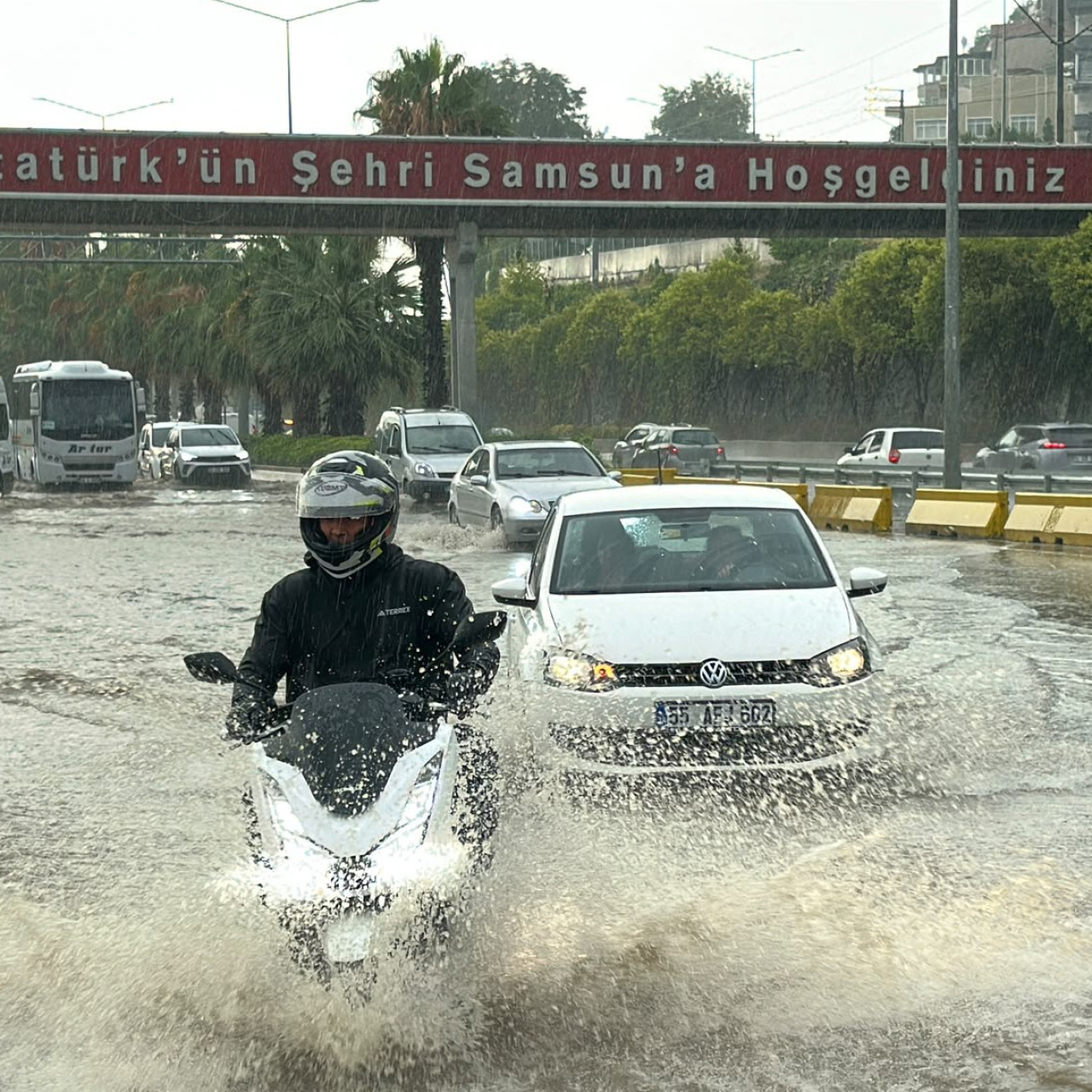 2 bölge için sağanak yağmur uyarısı