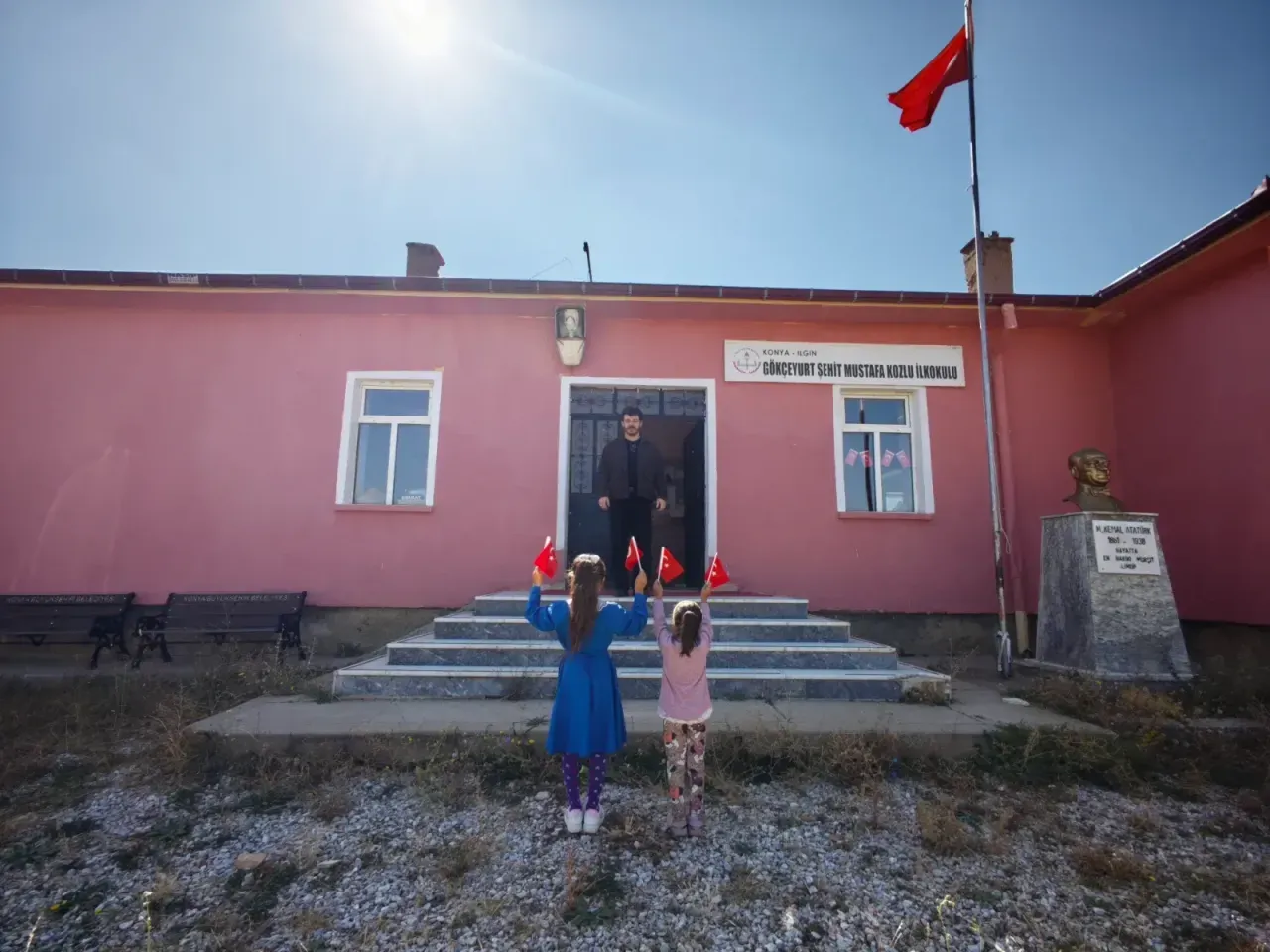 Tek öğrencisi olan okulda, artık iki öğrenci var