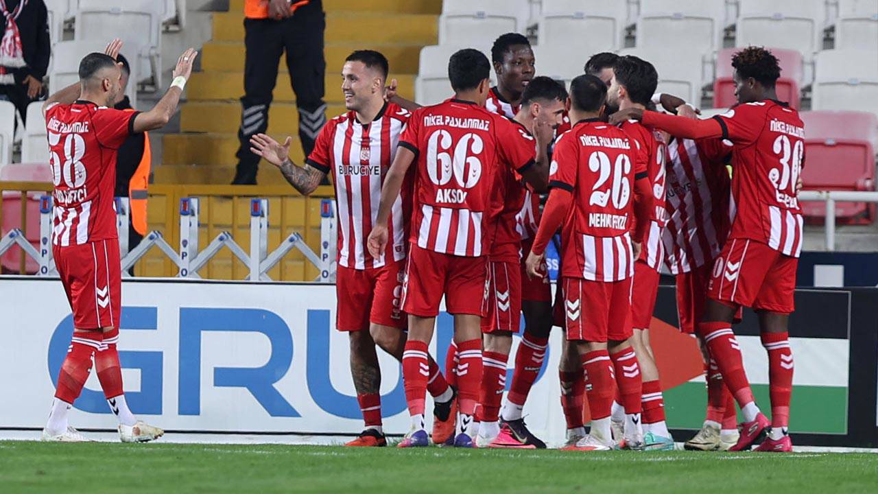 Sivasspor evinde galibiyet hasretini sonlandırdı