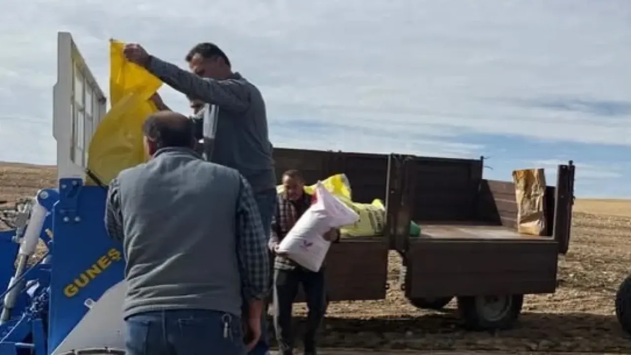 Karaman'da İşgal Edilen Meralar Tohumlarla Yeniden Yeşeriyor