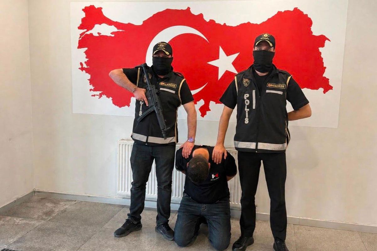 İstanbul ve Azerbaycan polisinin operasyonunda aranan firari şüpheli Bakü’de yakalandı