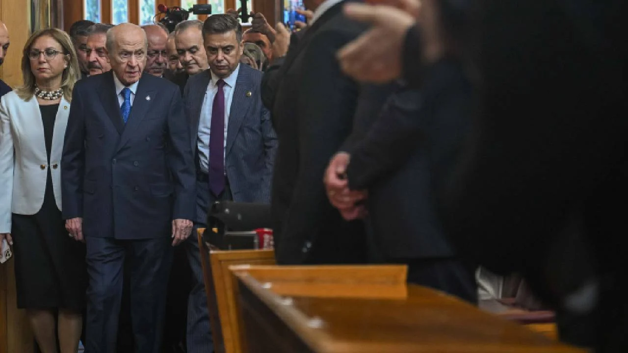 Devlet Bahçeli'den Azerbaycan açıklaması: "Biz aynı soydan bir ananın iki oğluyuz"