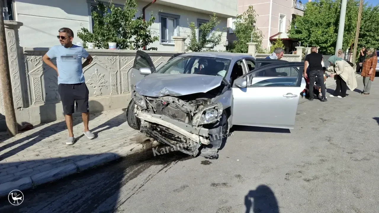 Kavşakta Kaza: 5 Yaralı