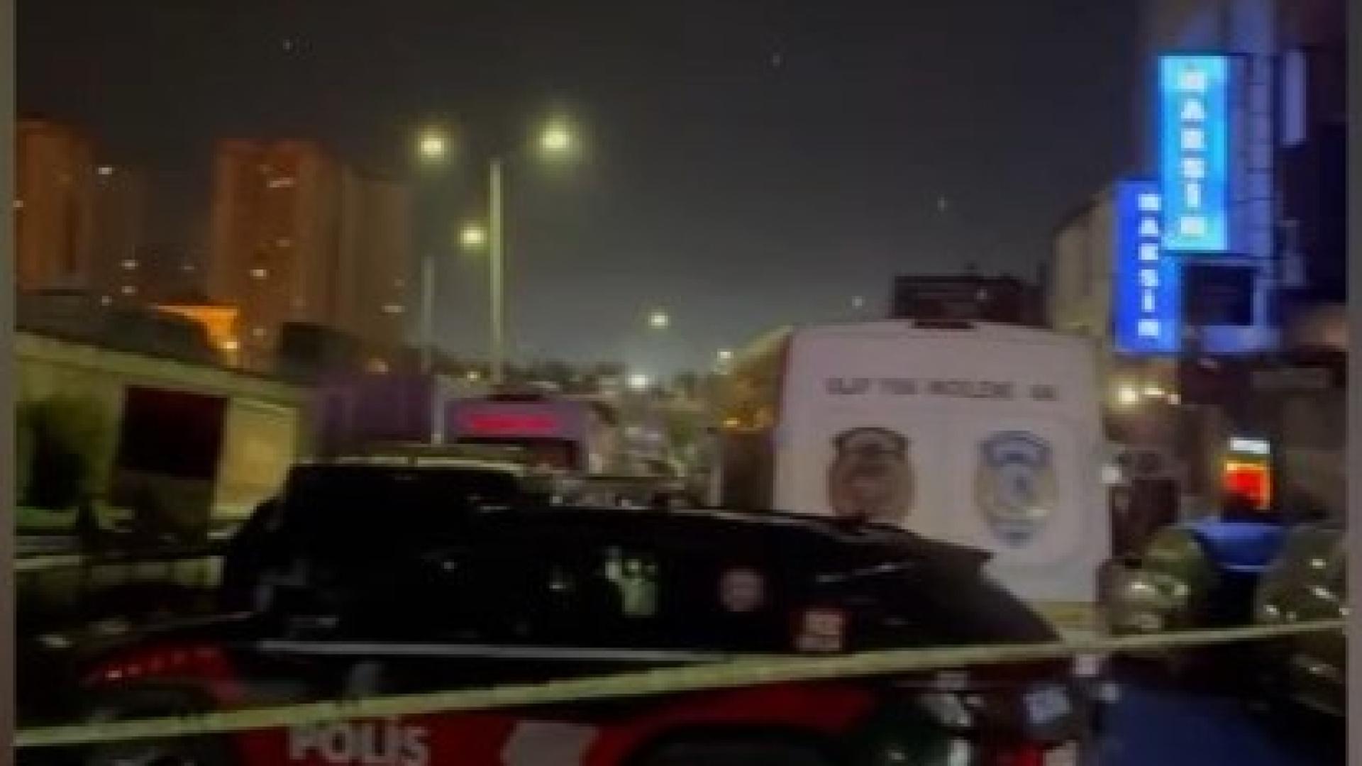 İstanbul'da müzikholde silahlı kavga: 1'i polis 2 kişi hayatını kaybetti