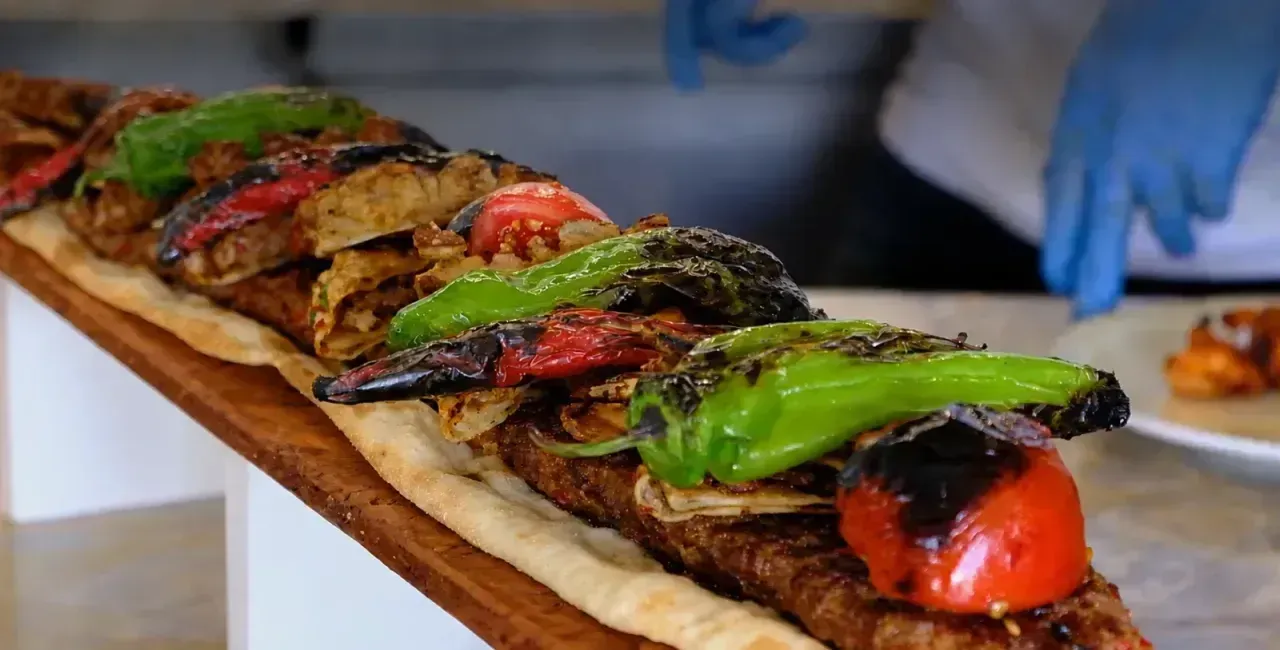 Hafta Sonu Ne Yapılır? Öztürk Baba’da Kebap Yenir!