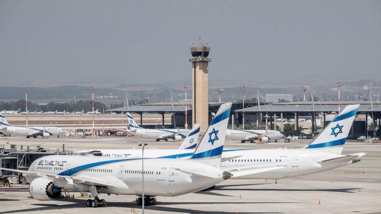 İsrail'in Ben Gurion Havalimanı'na inen uçakta bomba ihbarı