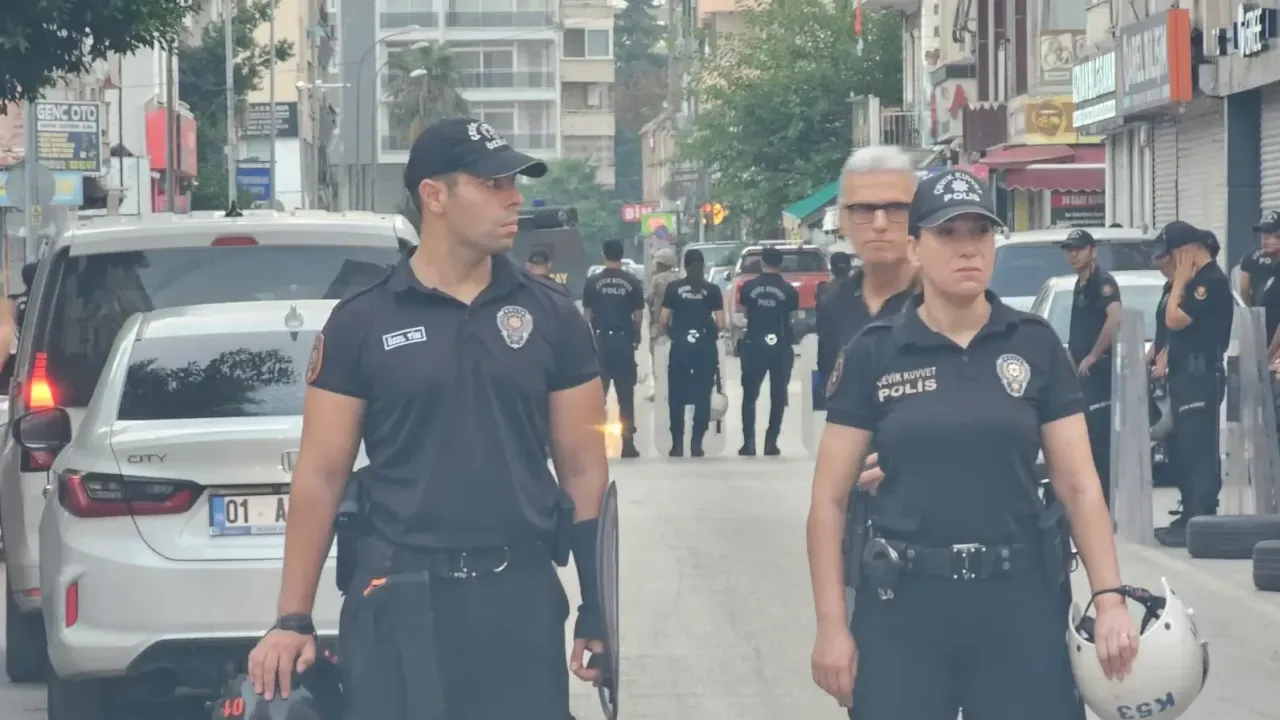 Furkan Vakfı’na Şafak Operasyonu: Kuytul Çifti Gözaltında