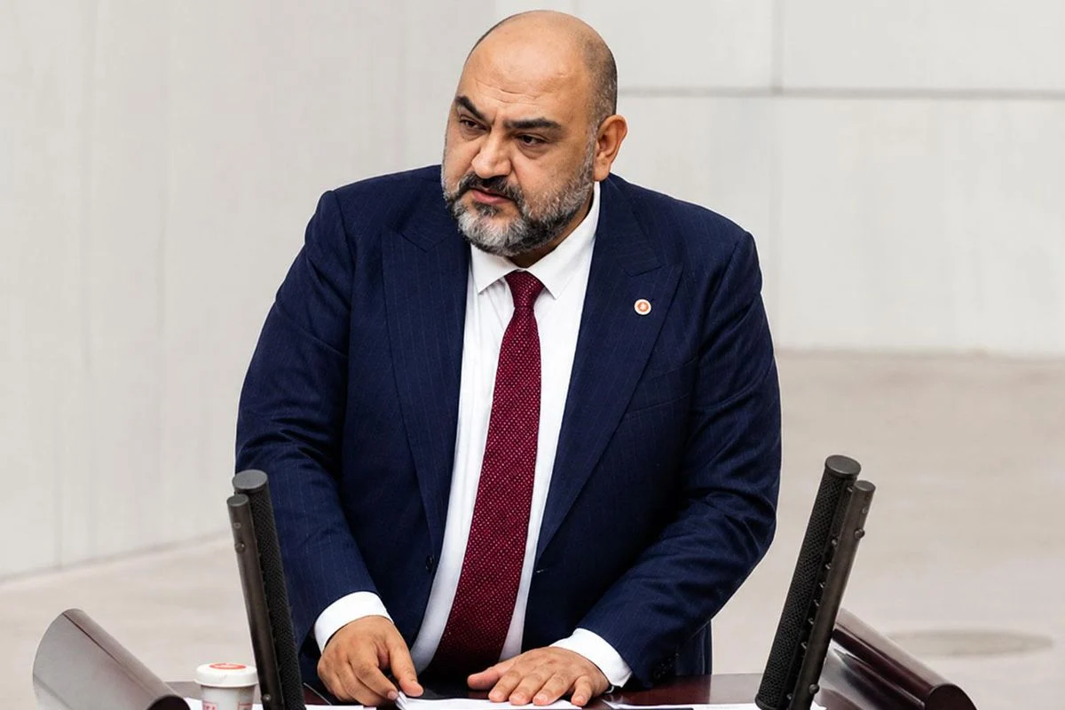 İYİ Parti'den istifa eden Gaziantep Milletvekili Mehmet Mustafa Gürban, AK Parti'ye katılacağını açıkladı