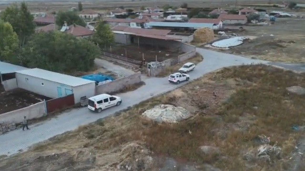 Depo Görünümlü Alana Kenevir Eken Şüpheli Yakalandı