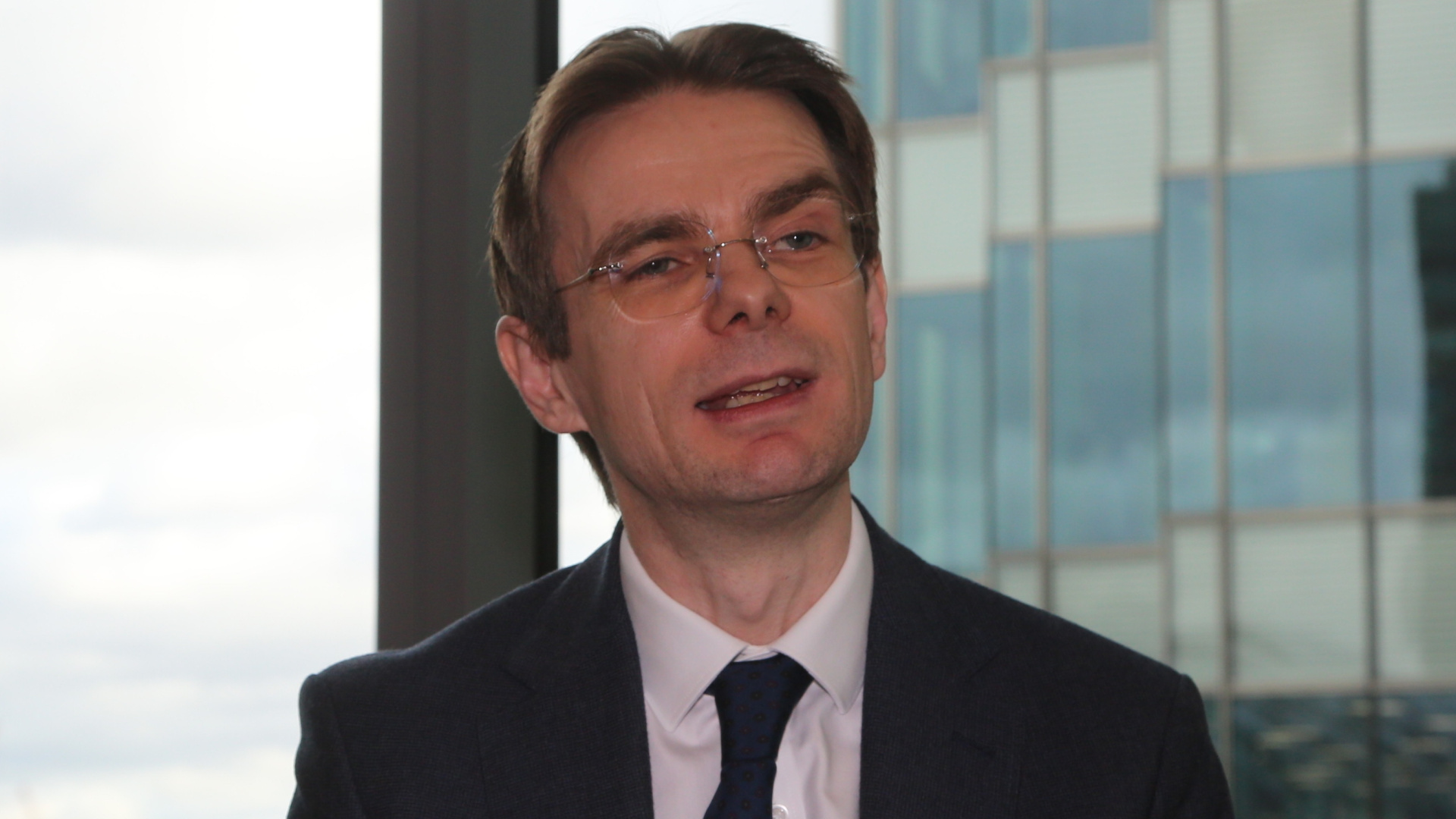 Fitch'ten 'fon krizi' açıklaması