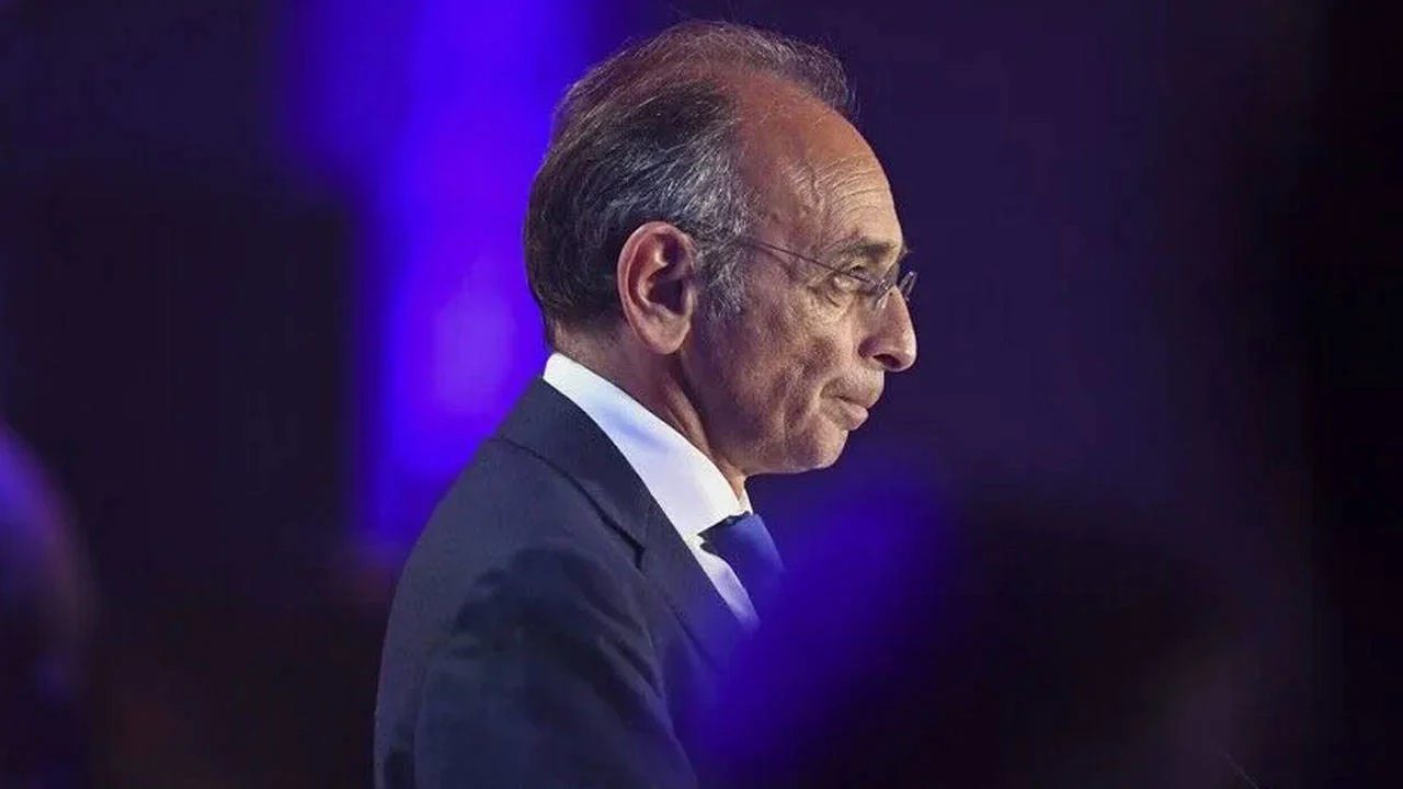Fransa’da 2027 yarışı: Aşırı sağcı Zemmour adaylığını açıkladı