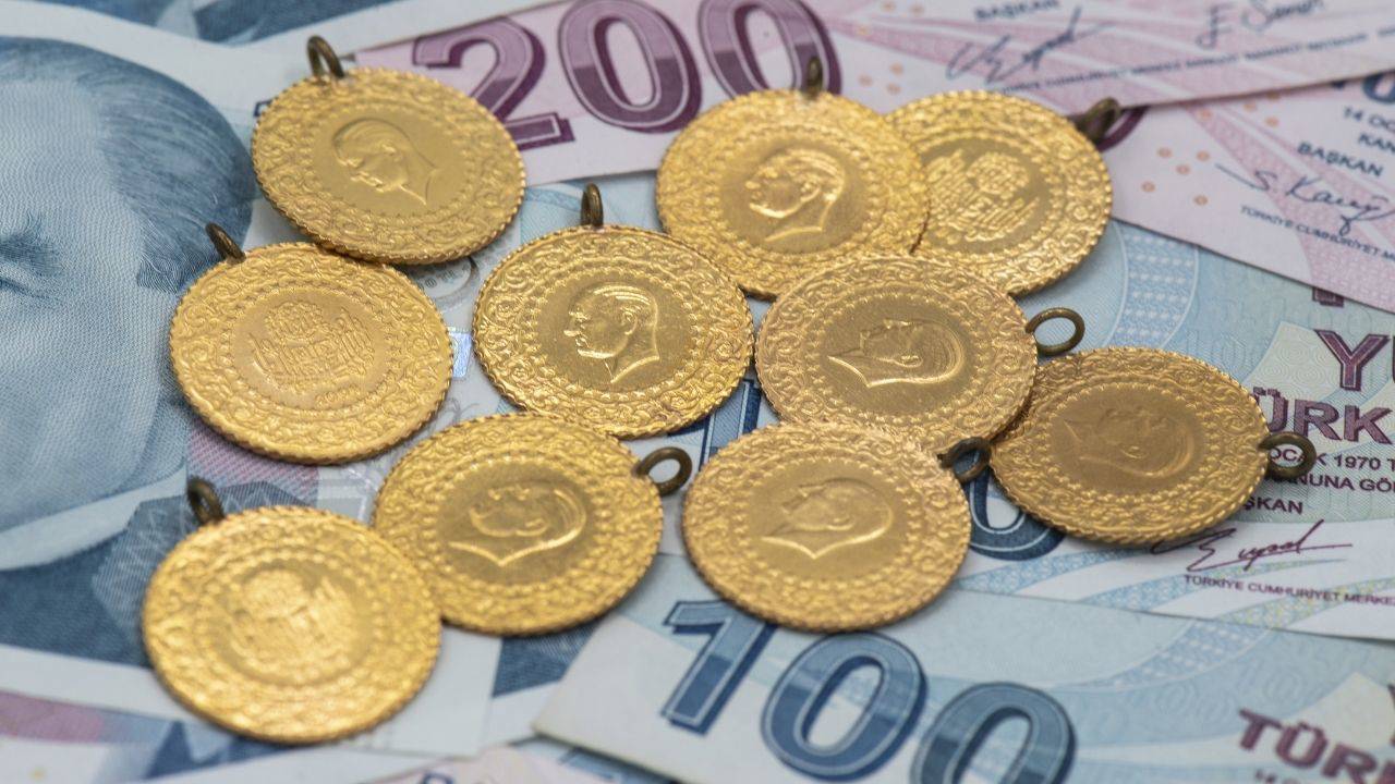 Altın fiyatları yedi haftanın en düşük seviyesine yakın