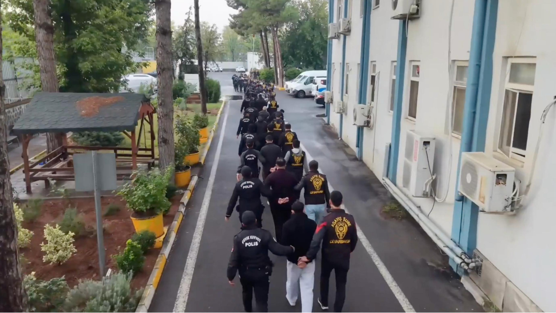 Fuhuş ağında 977 milyonluk trafik