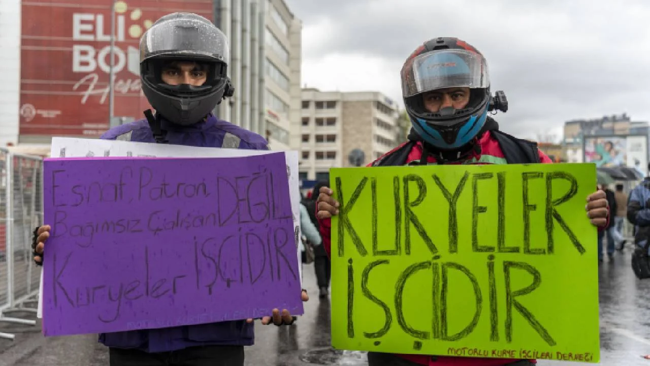 Köfteci Yusuf’un kayıtdışı kuryeleri hakları için eylemde