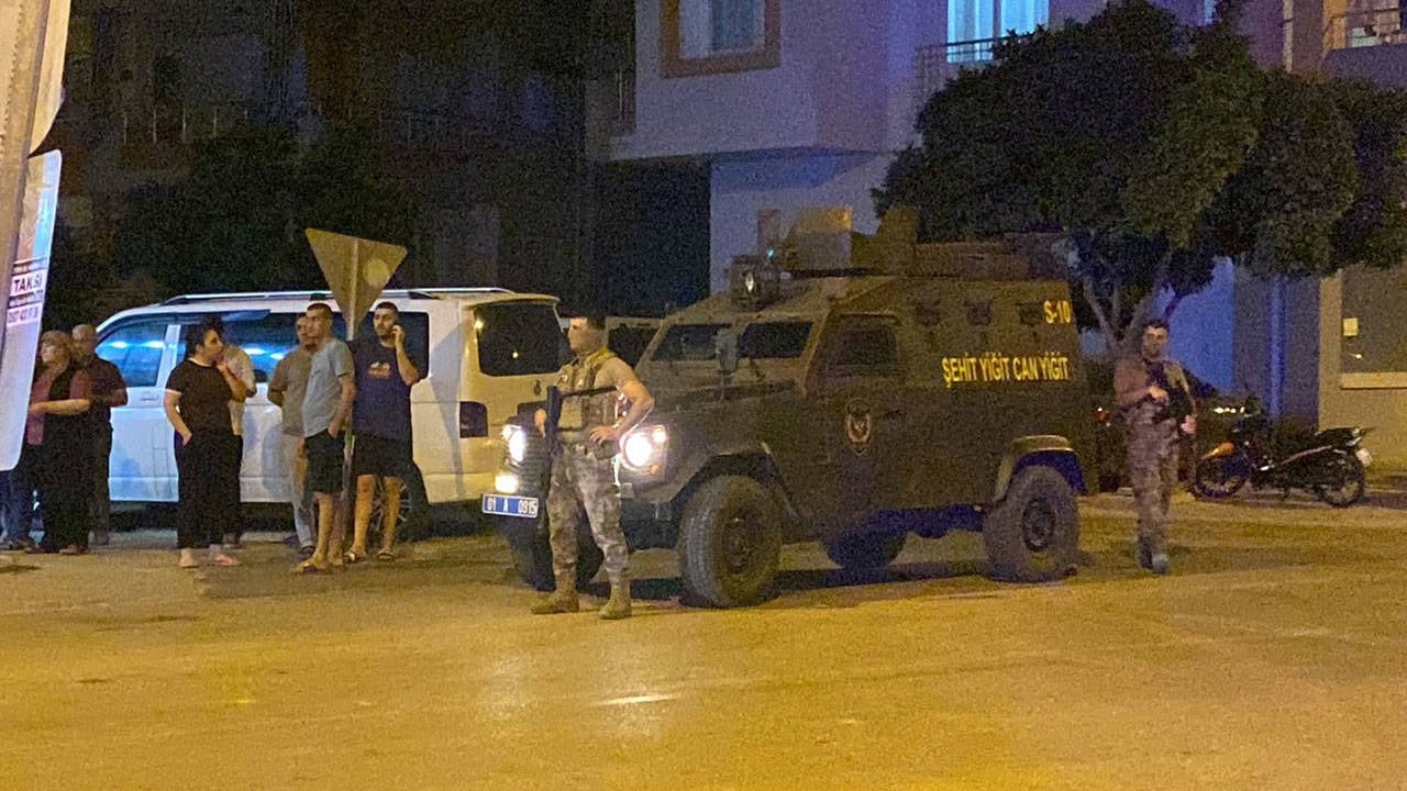 Boşandığı kadını katledip, oğlunu ağır yaralayan erkek intihar etti