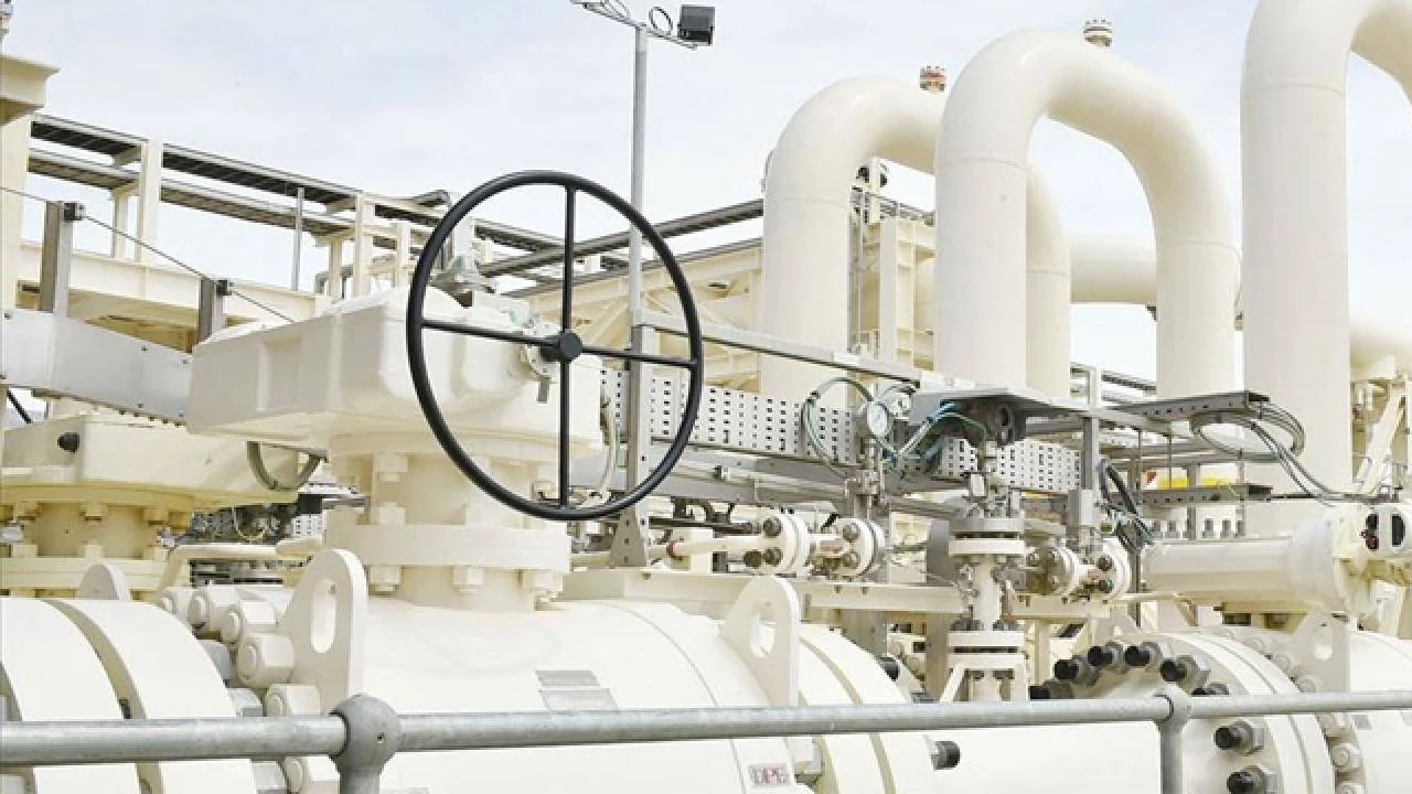 Avrupa'da doğalgaz fiyatları 100 avroyu aştı