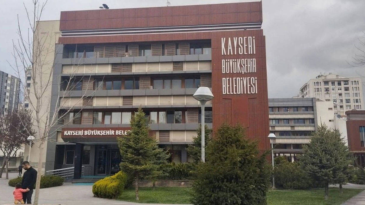 Kadınların tepkisi geri adım attırdı: AKP'li belediyeden 'kotalı' su parkı kararı