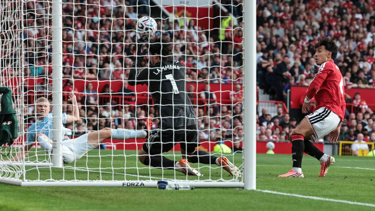 Manchester derbisinde kritik hata: Hakem Kurulu açıklama yaptı