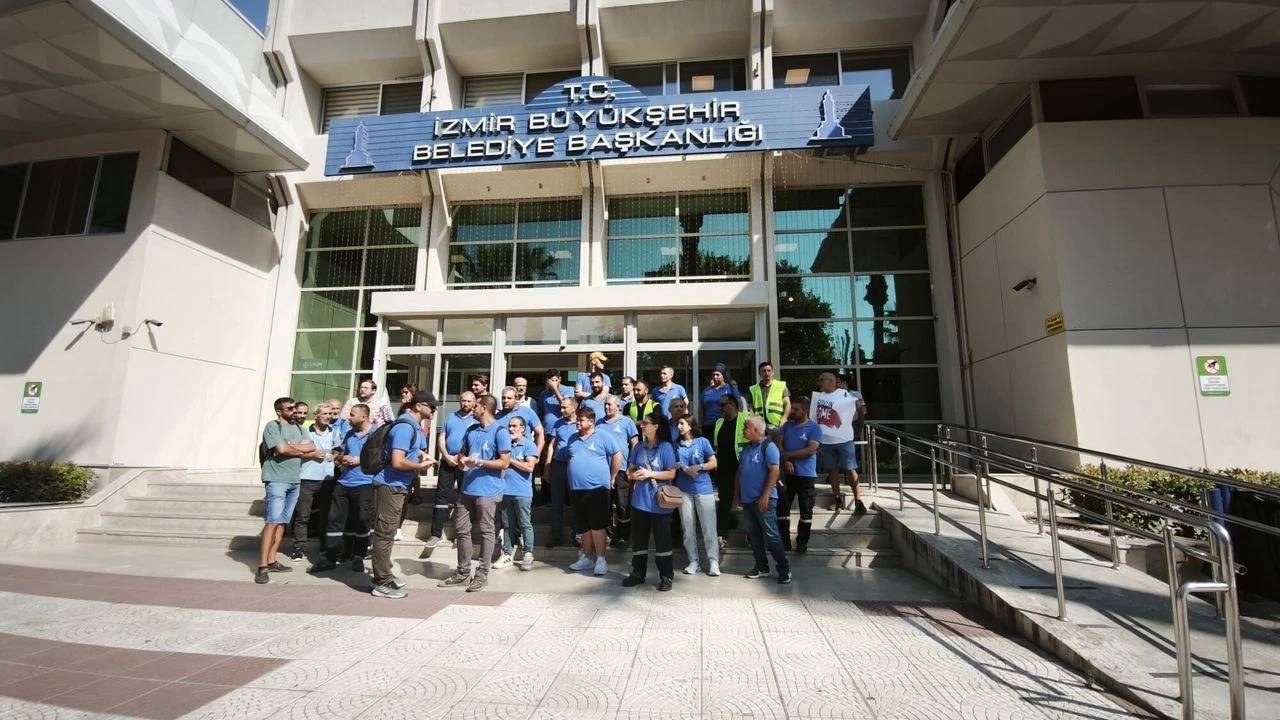 İzmir'de işçilerden eylem