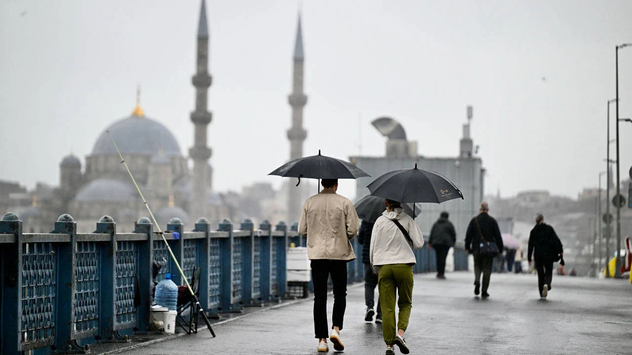 Bakan Çiftçi'den İstanbul dahil 7 il için yağış uyarısı