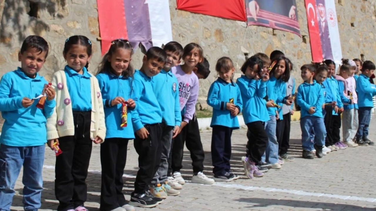 Sarıveliler’de İlköğretim Haftası Coşkusu