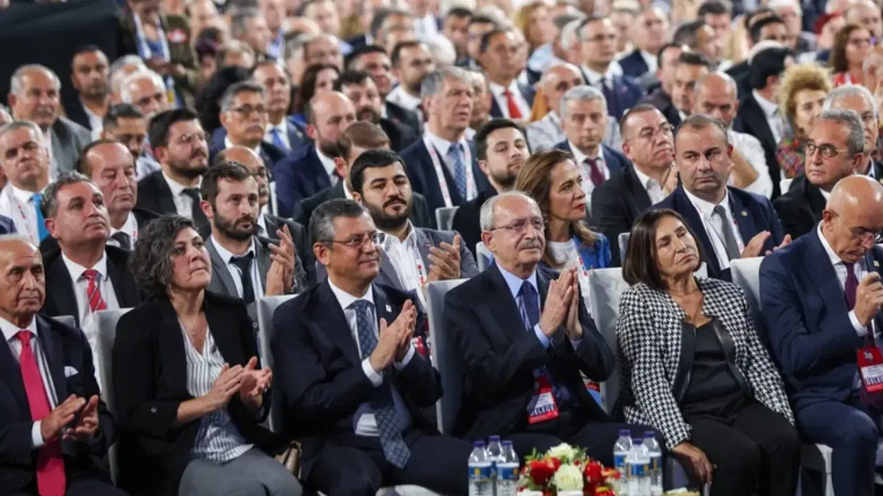 Yüksek yargıdaki dostları anlatmış:  AKP'li isimden 'mutlak butlan' kehaneti