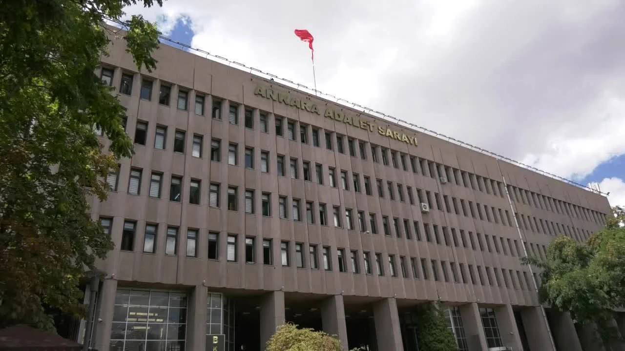 Ankara’da 5 eğlence mekanına "insan ticareti ve fuhuş" operasyonu: 19 tutuklama