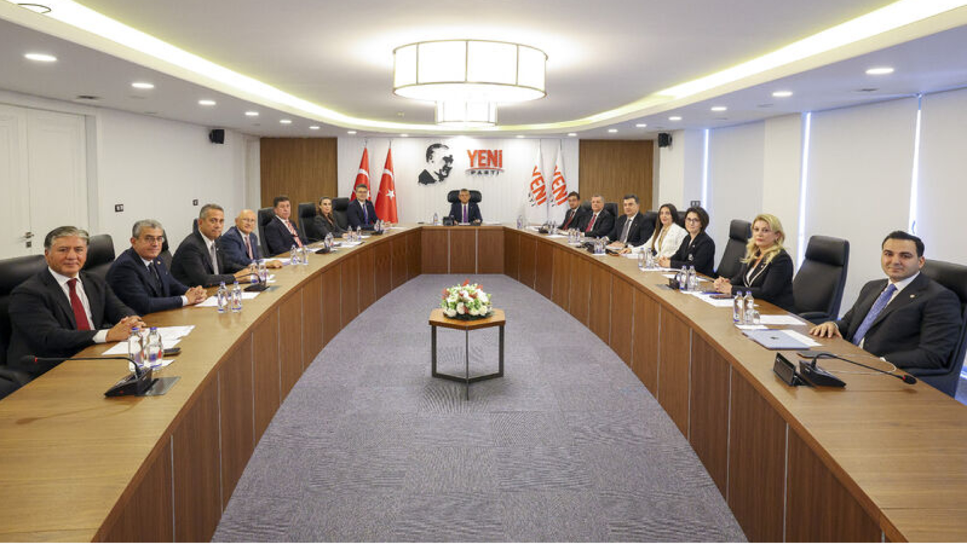 YENİ Parti, AYM'ye "isim" savunmasını sundu