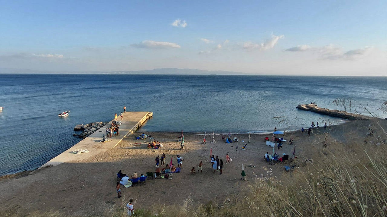 Baba ve kızı dalgalara yakalandı: İmralı Adası açıklarında kurtarıldılar