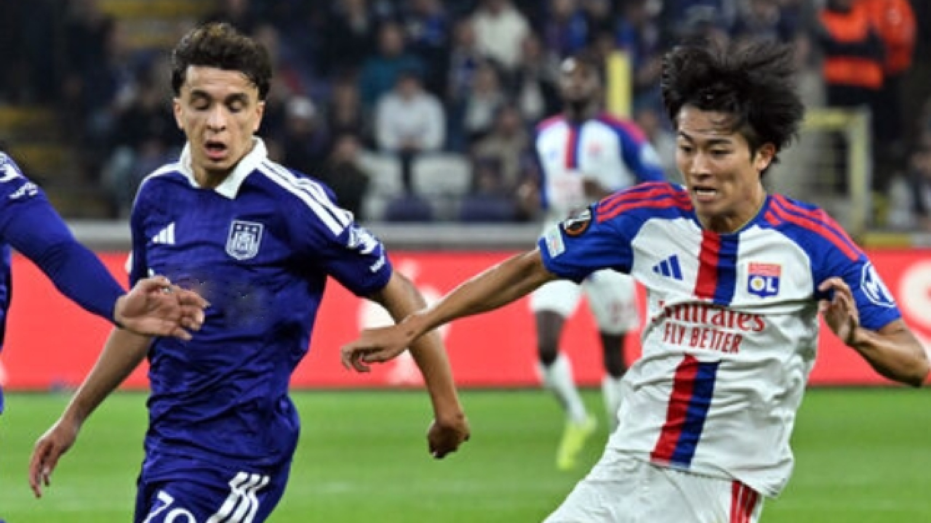 Lyon ilk yarıda attığı gollerle kazandı