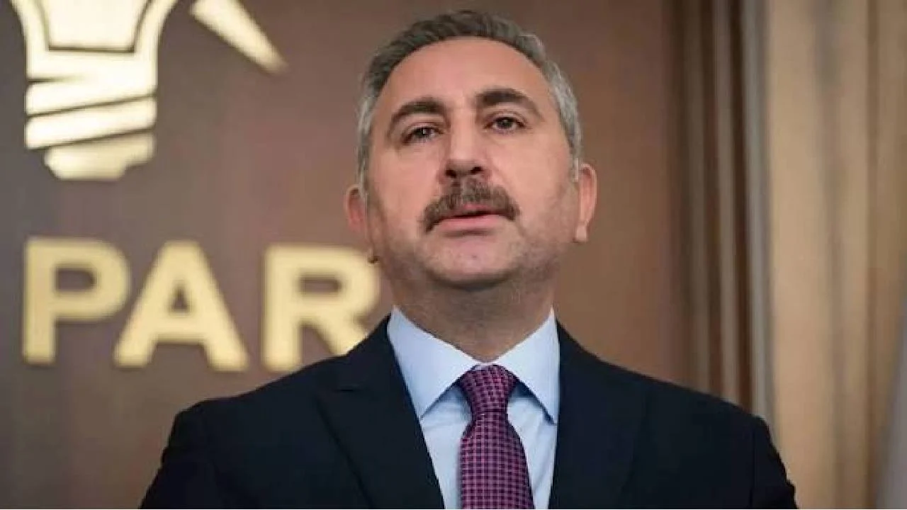 AKP'li Gül'den fon vurgununa karışan isimler açıklaması: "Soruşturmalar neticesinde bu isimler de açıklanmalıdır"