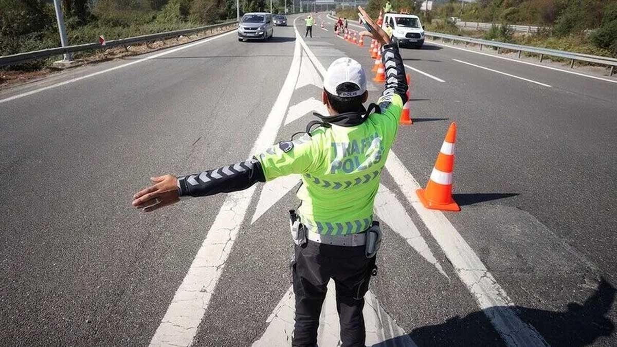 Ankara'da bazı yollar çift yönlü trafiğe kapalı olacak