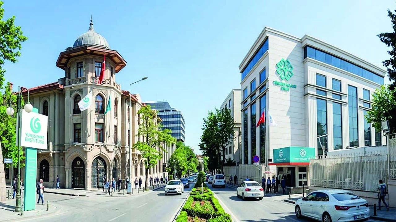 Öğrenci bekler vakıflar beklemez: Yunus ve Maarif’e 3,4 milyar TL