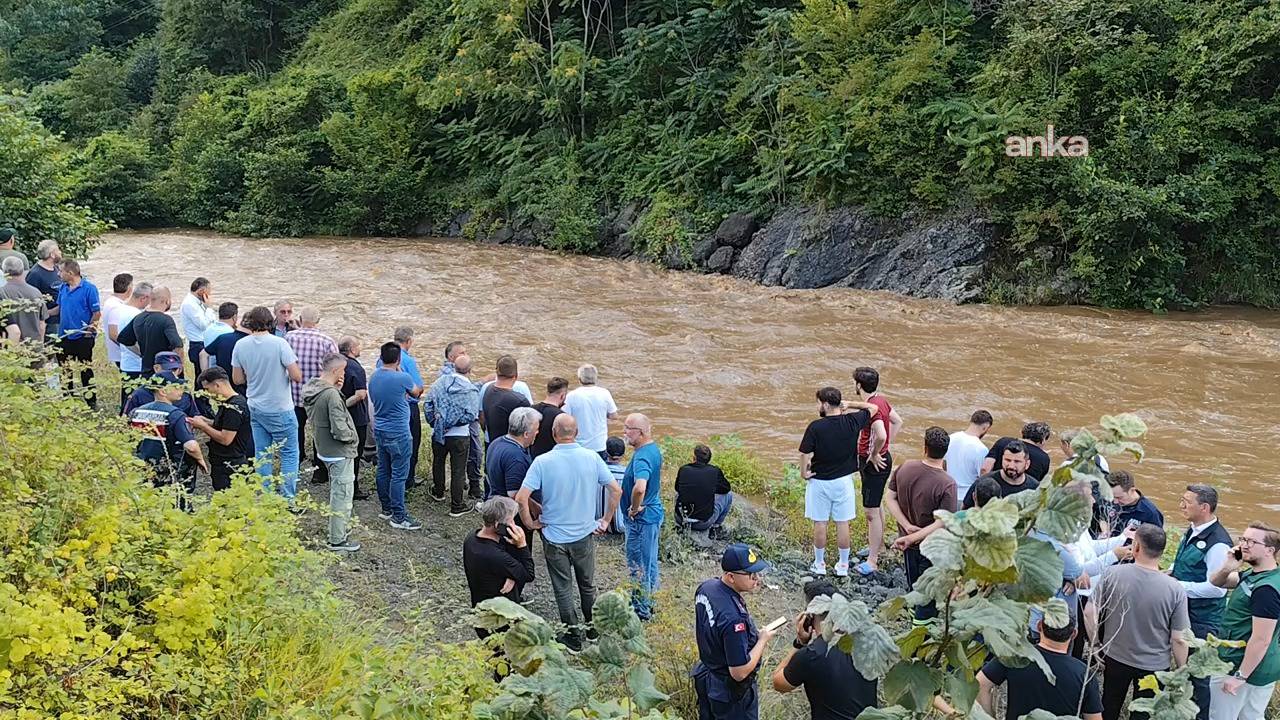 Giresun'da sel felaketi: Aynı aileden 1 kişi yaşamını yitirdi, 2 kişi kayıp