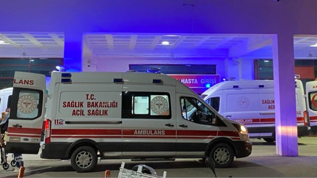 Kimyasal sızıntı ekipleri harekete geçirdi: 2 kişi hastaneye kaldırıldı