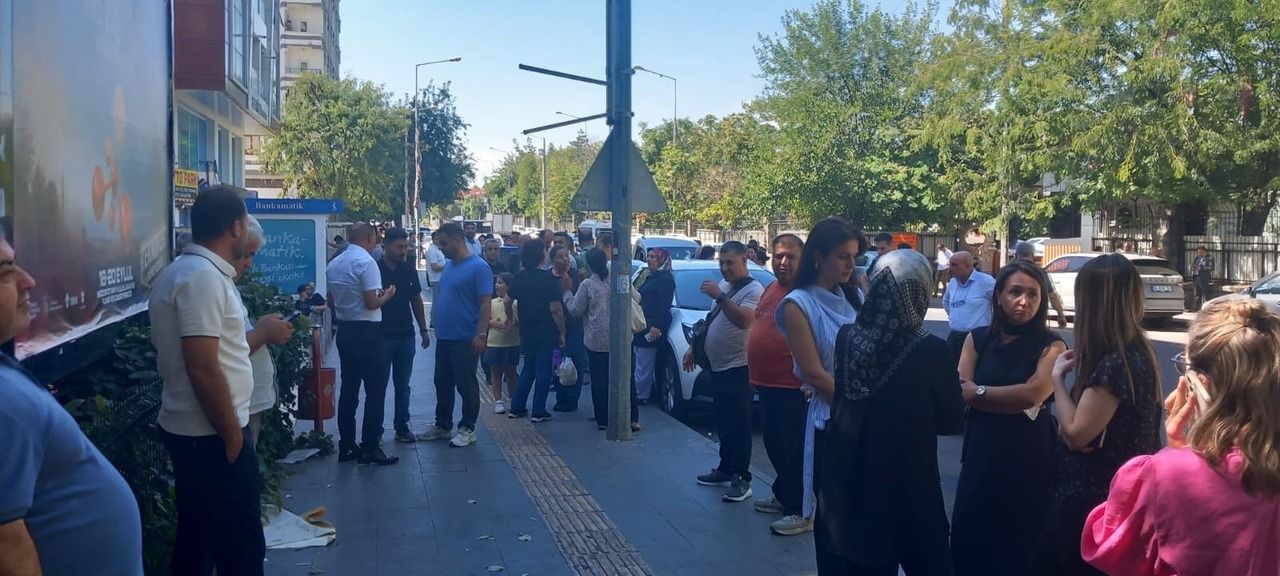 Şanlıurfa'da 5.4 büyüklüğünde deprem