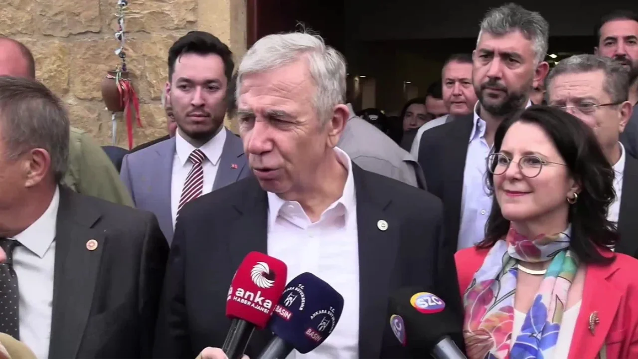 Mansur Yavaş'tan "Oy kullanacağız" diyen yurttaşa: "Seçim olursa kullanırsın"
