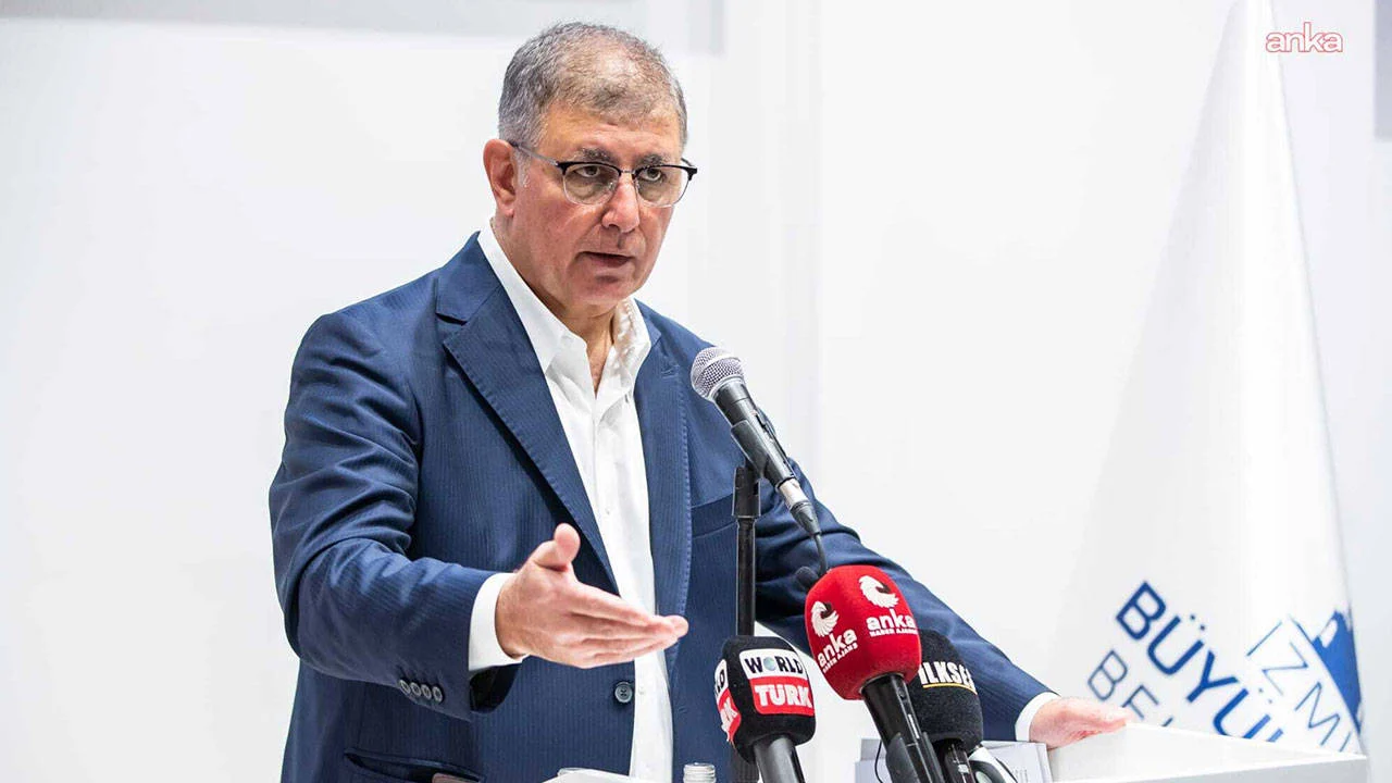 Bir süre önce ayrılmıştı: Cemil Tugay, CHP'nin WhatsApp grubuna yeniden eklendi
