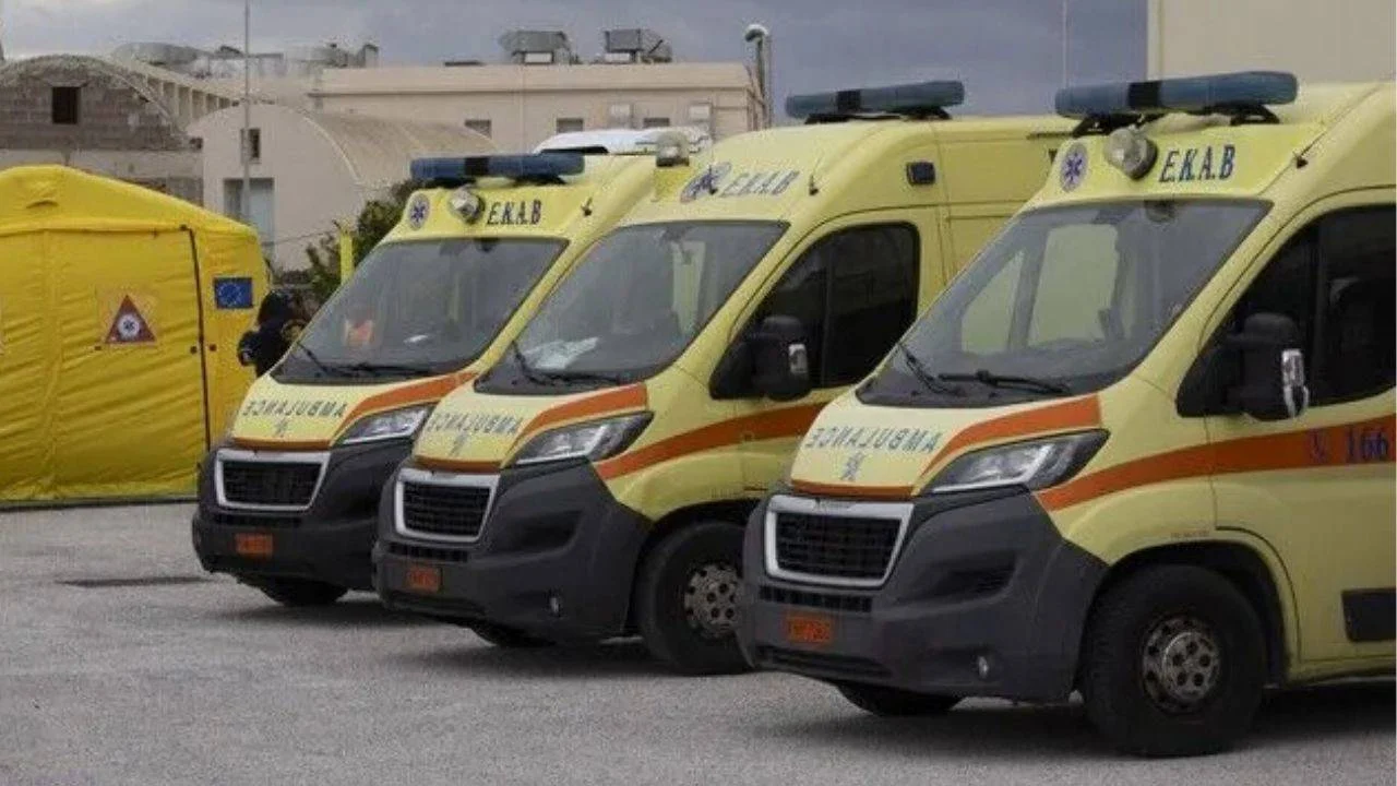 Atina'da patlama: Bina çöktü, 1 kişi yaralandı