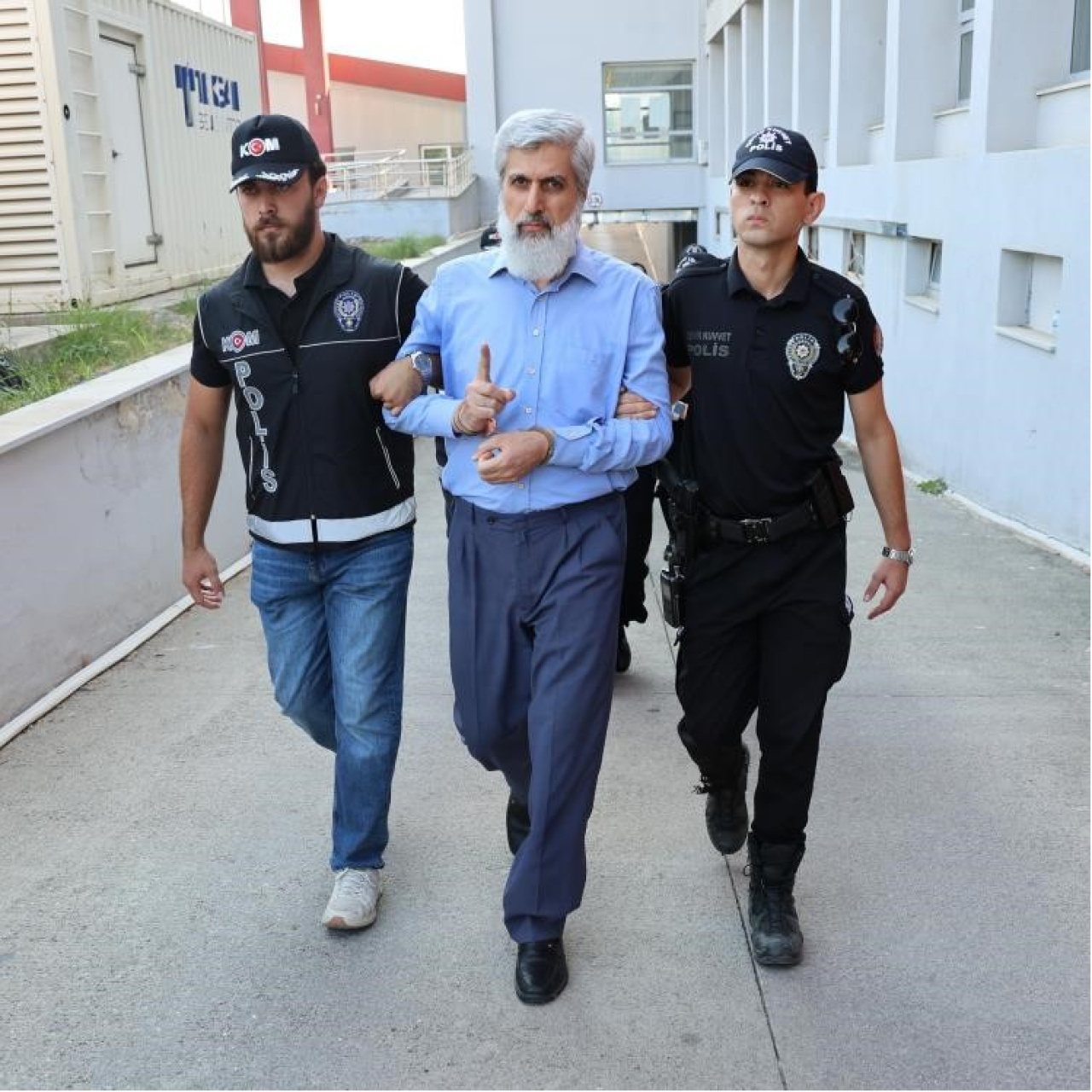 "Kuytul sırtta sopa kırdı" iddiası