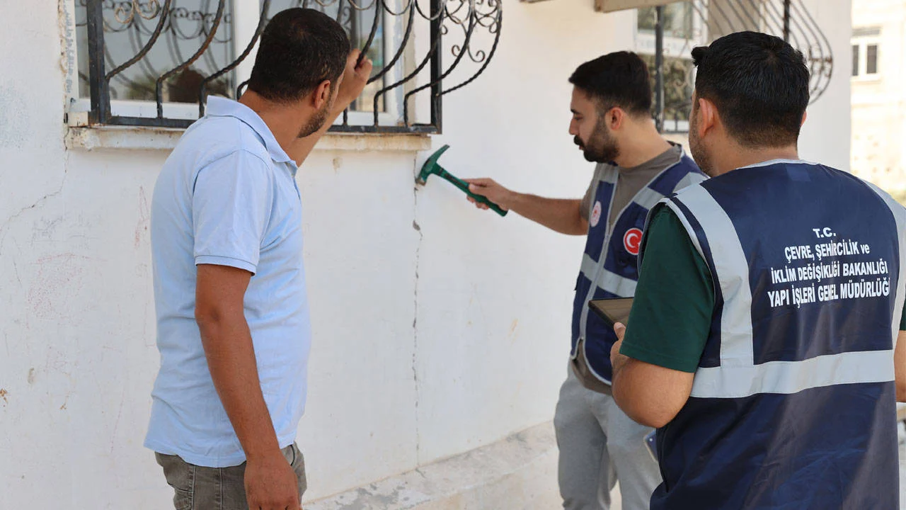 Şanlıurfa'daki 5,4 büyüklüğündeki deprem: 419 ihbar yapıldı