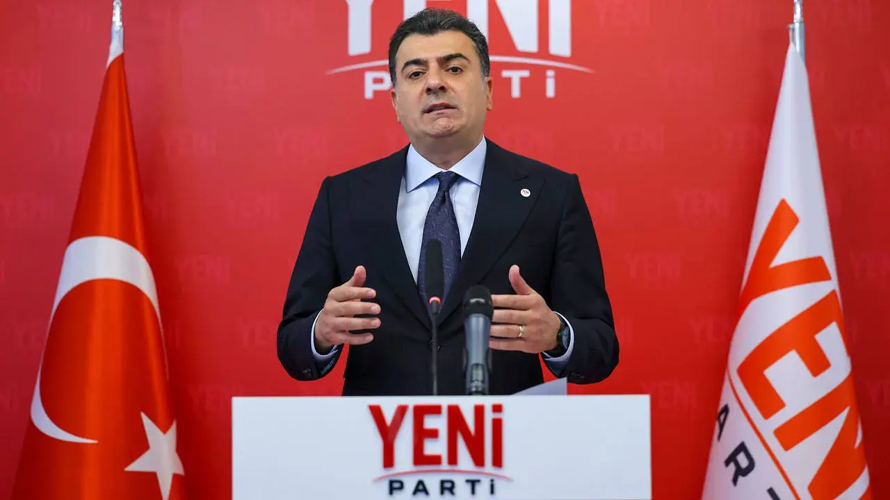Zeynel Emre'den AKP'li eski bakan hakkında 'hisse' iddiası: 5 ayda 1,3 milyar TL kazandı