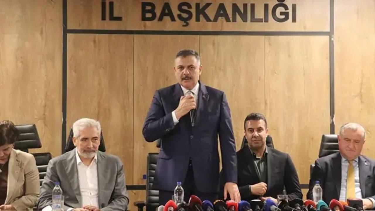 Süleymancılar operasyonuna ilişkin Bakan Çiftçi'den açıklama: "Geniş kesimlere değil, üst yönetime yönelik"