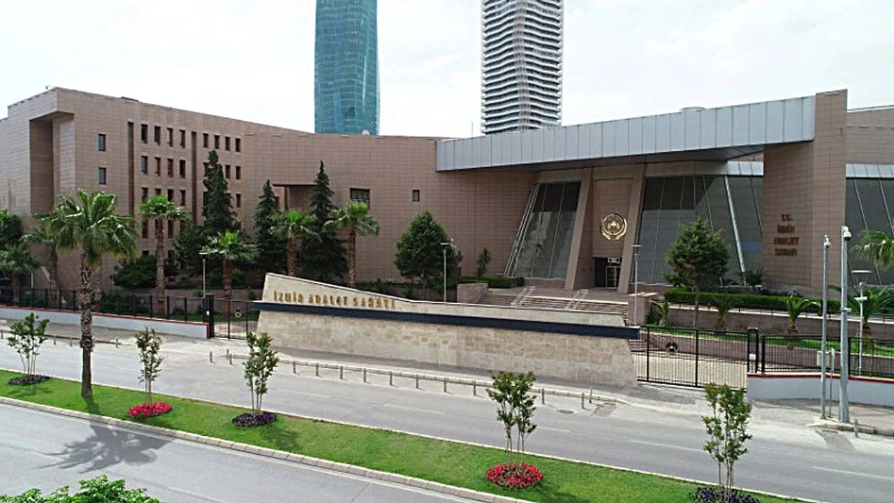 İzmir Adliyesi'nde avukata saldıran 3 şüpheli tutuklandı